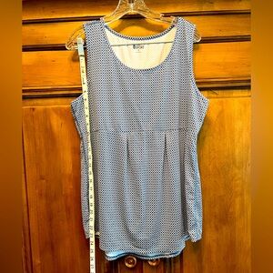 Lands End sport sleeveless scoop neck blue/white pattern activewear tank, XL